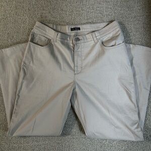 Lee Classic Fit Straight Leg Beige Pants Women’s